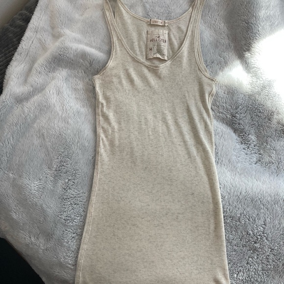 Hollister Vintage Oatmeal Stretch Tank - Picture 3 of 5